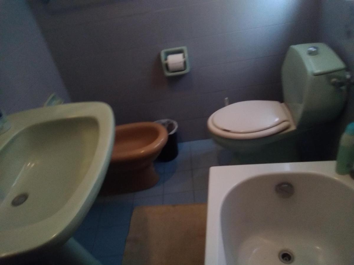 Room In Guest Room - Single Room With Shared Bathroom Taormina Dış mekan fotoğraf